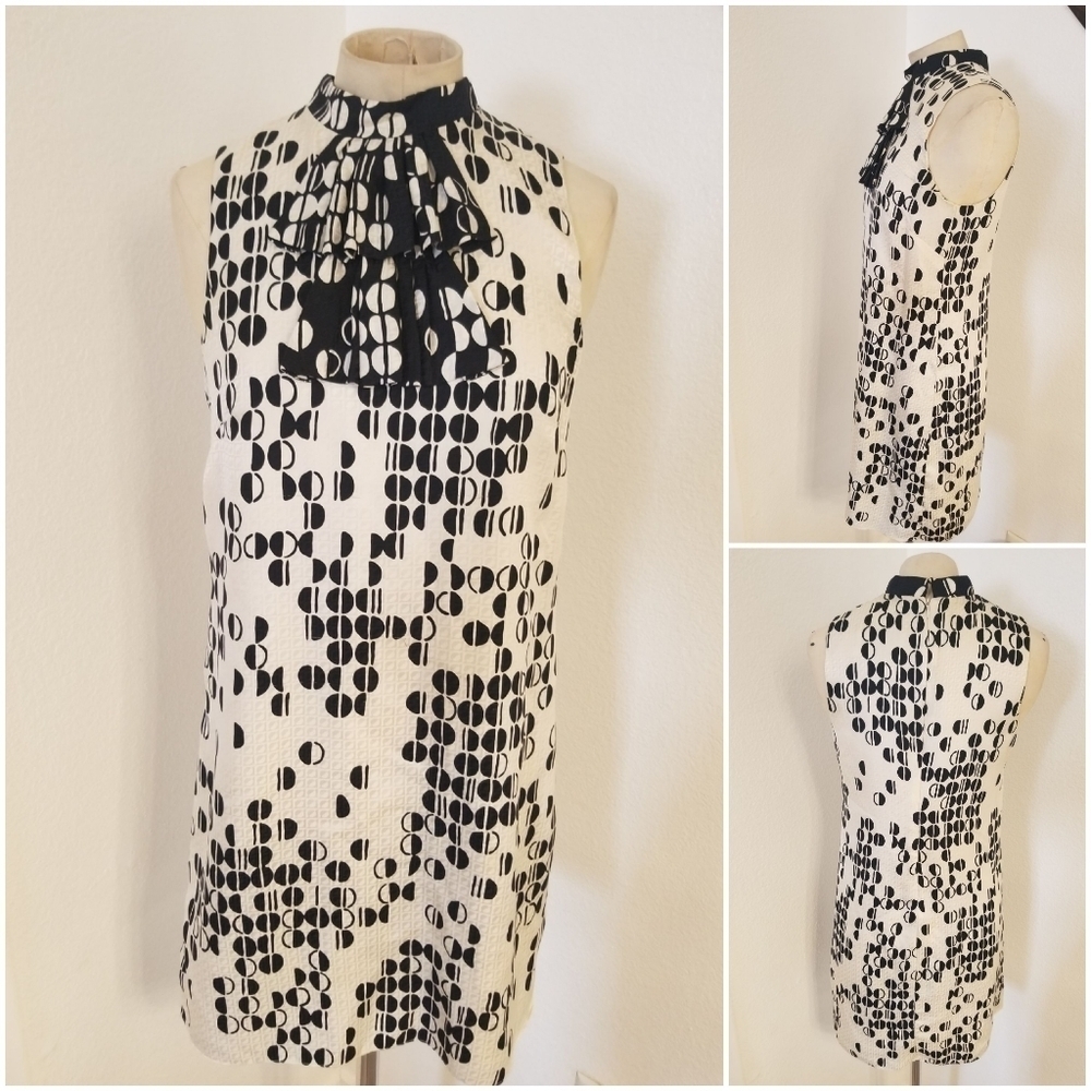 Alice & Trixie Sz S 100% Silk Dress Classic Print